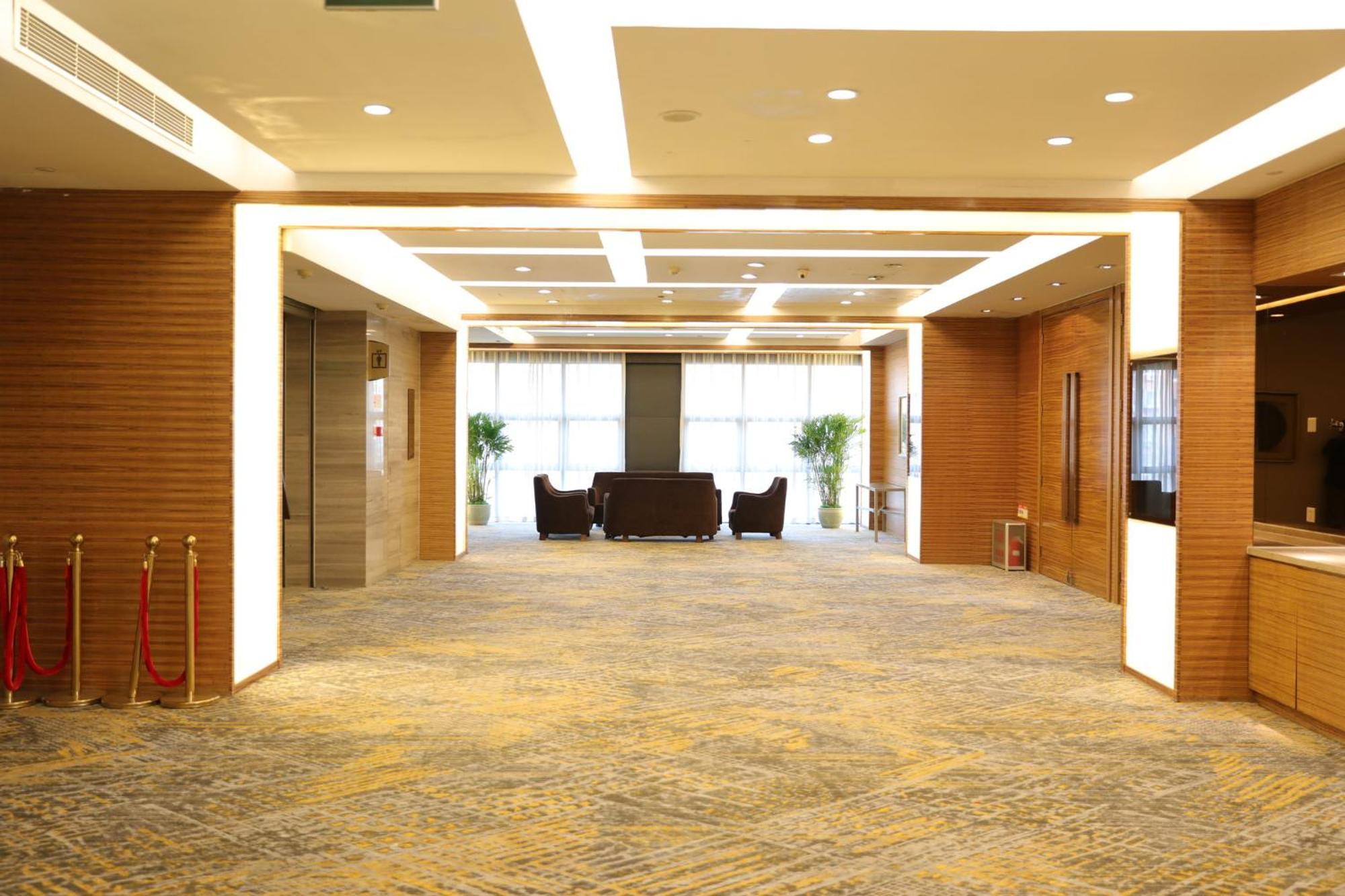 Holiday Inn Beijing Deshengmen By Ihg On 2Nd Ring Road Extension 10-15 Minute Taxi Ride To Shichahai Lama Temple Drum Tower Close To Beijing North Station For Badaling Great Wall Near Exit B Jishuitan Metro Line 2 Exterior foto